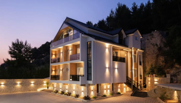 Forest Park Hotel in Albania